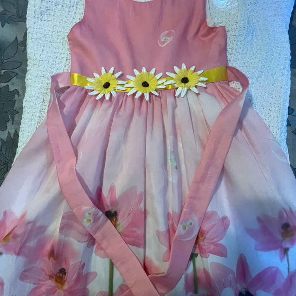 Girls dress
